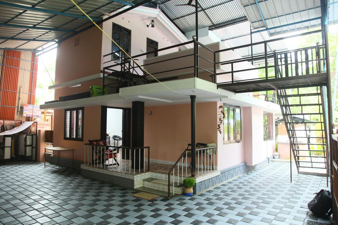 Marari Peace Homestay Mararikulam Ngoại thất bức ảnh